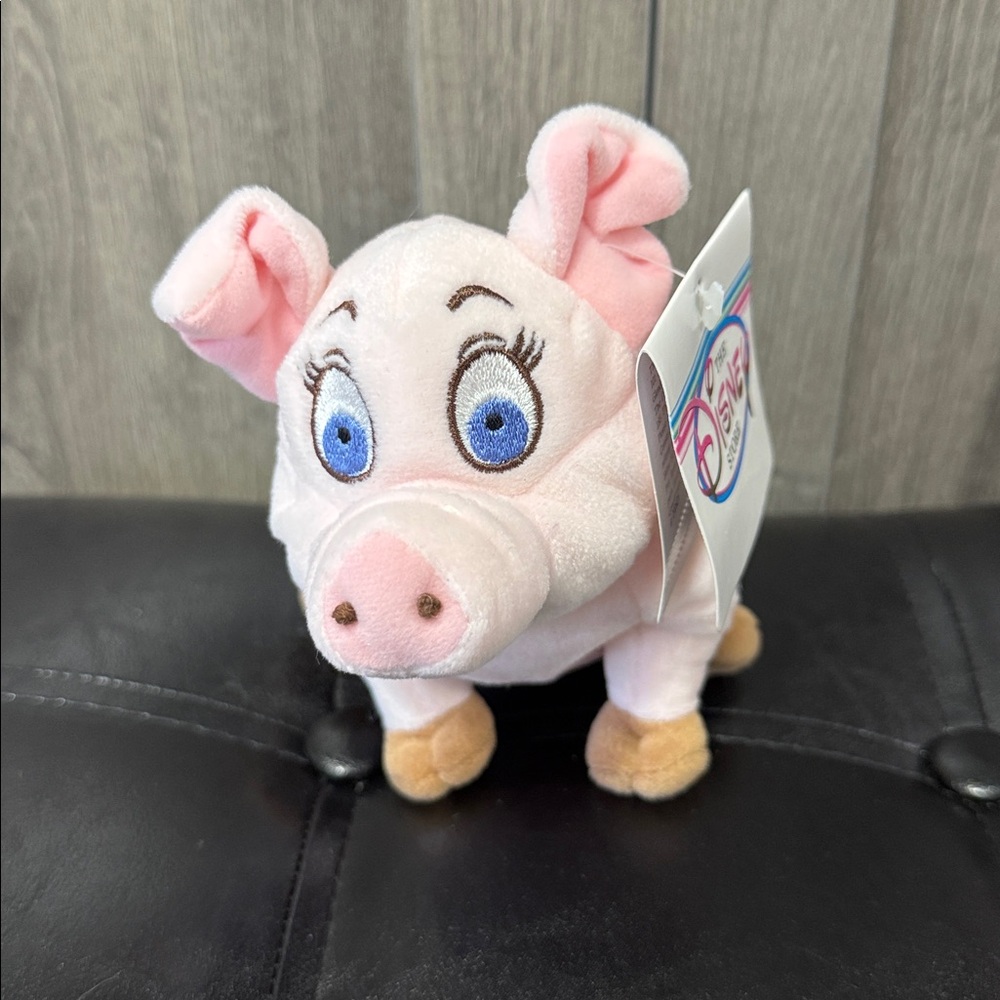 Disney's Retired Hen Wen Black Cauldren Pig Beanie Plush Toy With Original Tag
